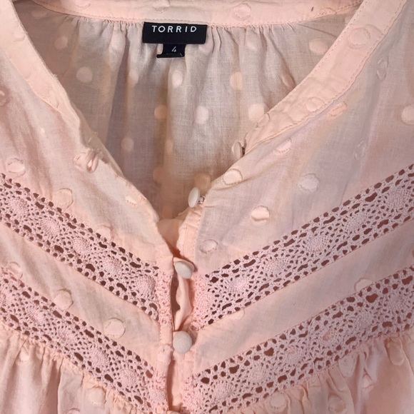 Torrid size 4 peachy pink cotton embroidered shirt - Picture 3 of 4